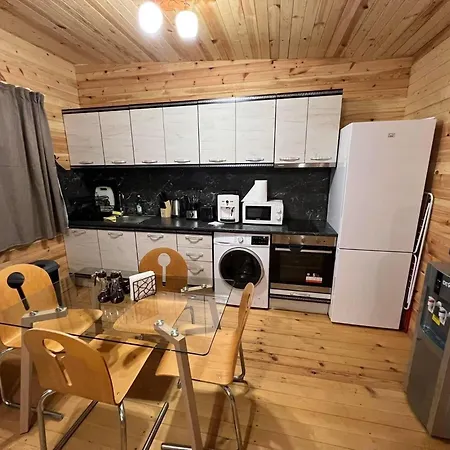 Holiday park еко къщи градина