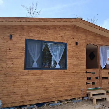 еко къщи градина Holiday park